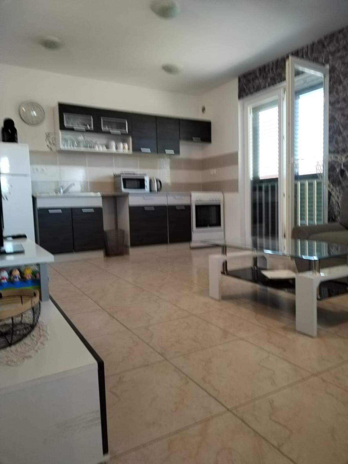 Gabriela Apartment Nin Exterior photo